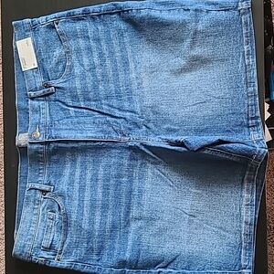 New York & Company SoHo High-Waist 7" Short